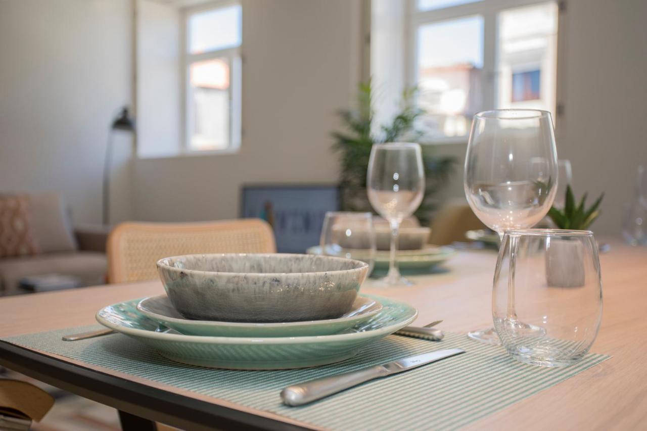 Liiiving In Porto - Luxury Beachfront Apartments Eksteriør billede